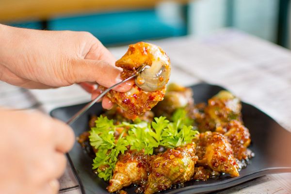 ốc bulot xào bơ tỏi