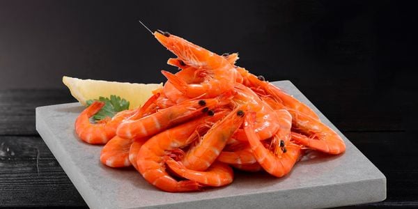 Tôm thẻ làm món gì ngon? Gợi ý 8 món ngon làm từ tôm thẻ
