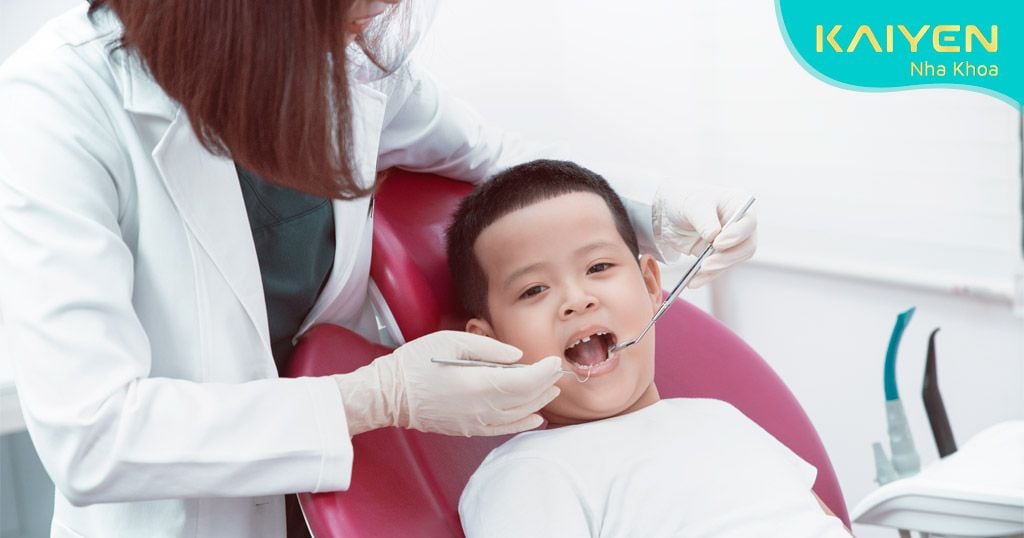 Có nên bọc răng sứ cho trẻ em không? Đâu là giải pháp an toàn?