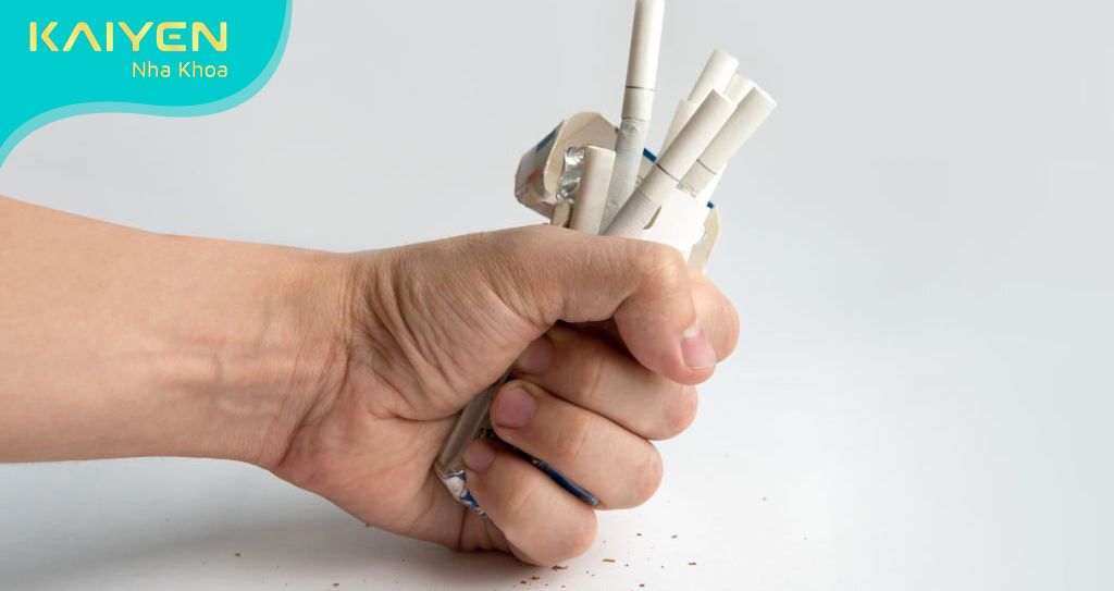 Từ bỏ thuốc lá để làm giảm đau sau cấy ghép Implant