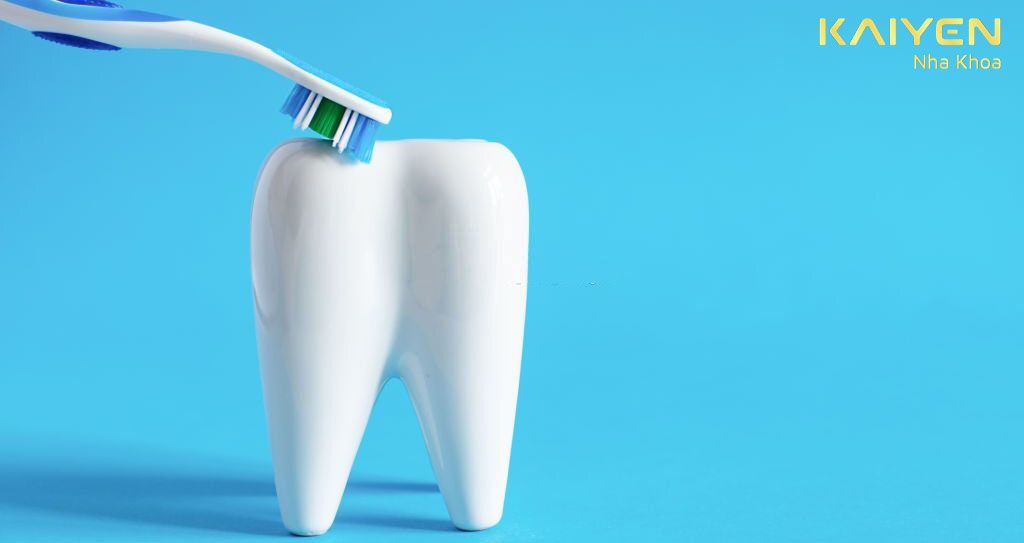 Hướng dẫn chăm sóc răng tạm trên trụ Implant đảm bảo an toàn