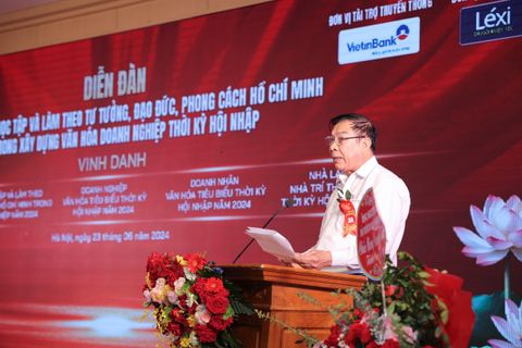 AHLĐ Nguyễn Quang Mâu phát biểu tại Diễn đàn đẩy mạnh học tập và làm theo tư tưởng, đạo đức, phong cách Hồ Chí Minh trong xây dựng Văn hóa doanh nghiệp thời kỳ hội nhập năm 2024