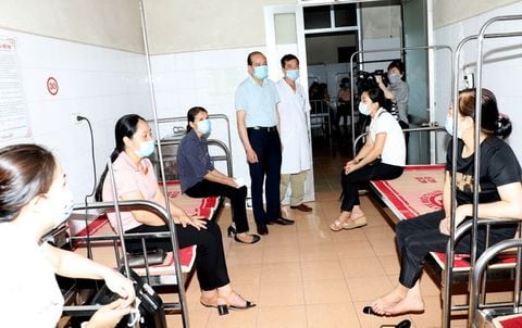 Tiêm phòng COVID-19 trong vùng có dịch “Mình phải an toàn thì bệnh nhân mới an toàn”