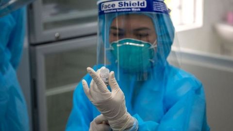 Việt Nam sẽ sử dụng vaccine ‘tự sản xuất’ trong năm 2022