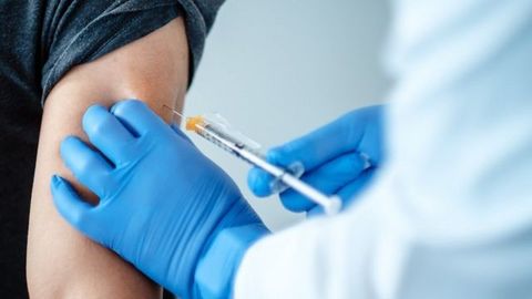 Vaccine COVID-19 có thể xuất  hiện phản ứng chậm tại chỗ tiêm