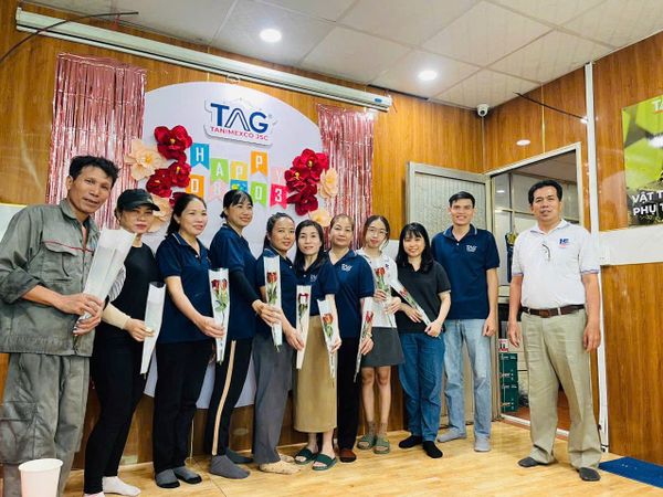ngay 0803 TAG