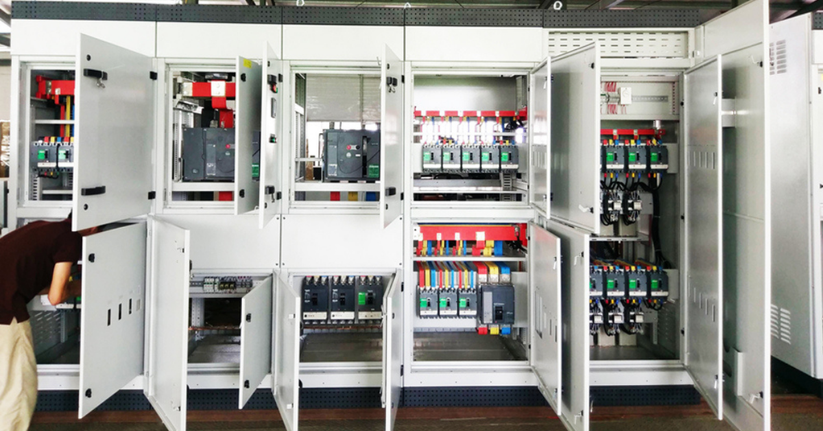 30 - 2. Các loại tủ điện nhà xưởng phổ biến hiện nay