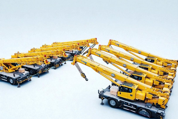 Cẩu bánh lốp 30 tấn XCR30H