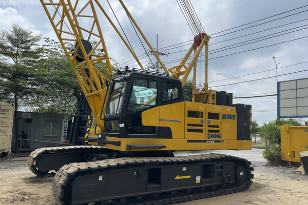 Cẩu bánh xích XCMG 65 tấn XGC65