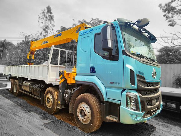 Xe cẩu tự hành 16 tấn XCMG