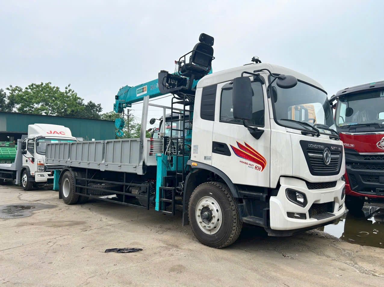 Cẩu Hyundai Everdigm HLC-7016 6 tấn 6 đốt