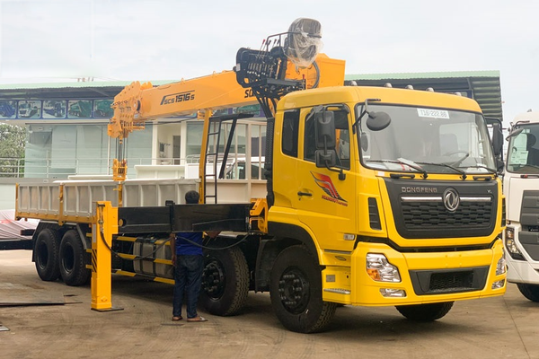 Cẩu Soosan 15 Tấn SCS1516S