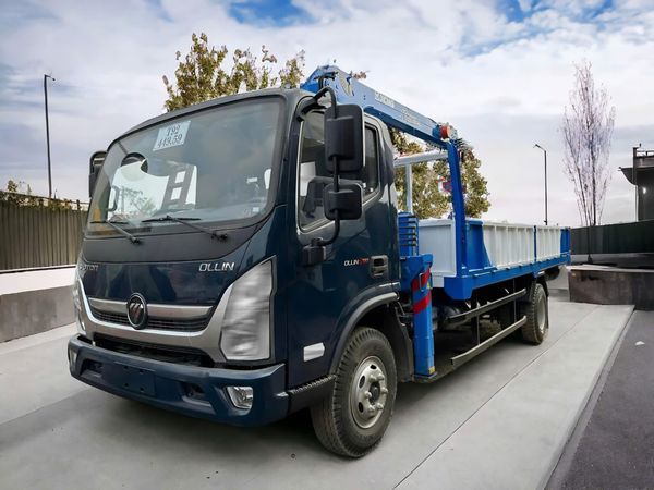 Giá xe cẩu 3 tấn Thaco Ollin 720 gắn XCMG GSQS68TL-4