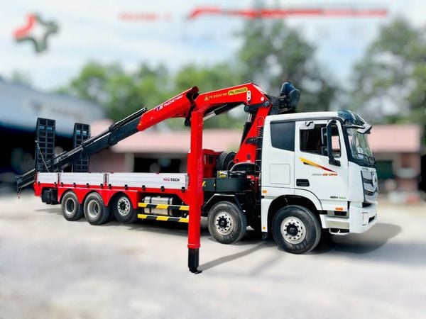 Xe nâng đầu chở máy công trình JAC