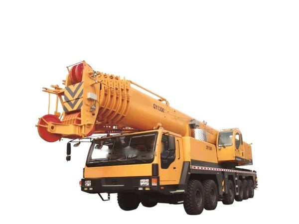 Xe cẩu bánh lốp 130 tấn XCMG QY130KH