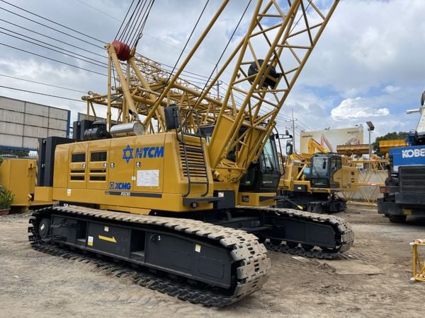 Cẩu bánh xích XCMG 65 tấn XGC65