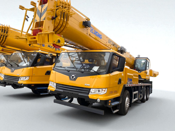 Xe Cẩu bánh lốp 30 tấn XCMG Truckcrane