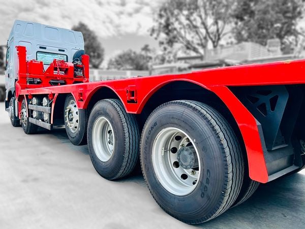 Thông số Xe chở máy công trình 5 chân Chenglong