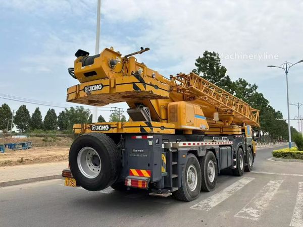 So sanh cẩu 85 tấn XCT85
