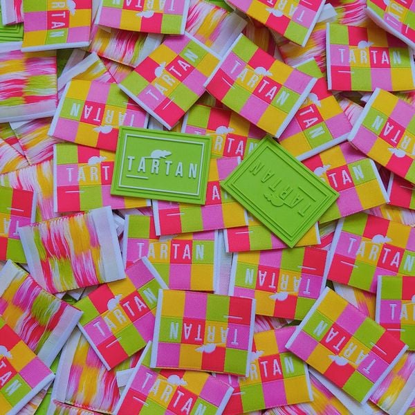 𝐏𝐀𝐂𝐊𝐀𝐆𝐈𝐍𝐆.