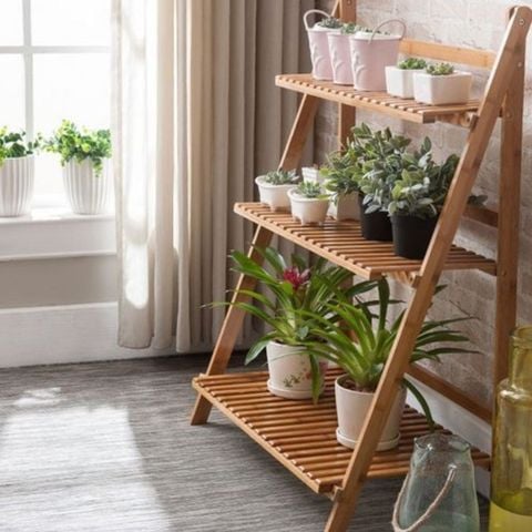 Các mẫu kệ trang trí phòng khách không thể thiếu trong gia đình bạn