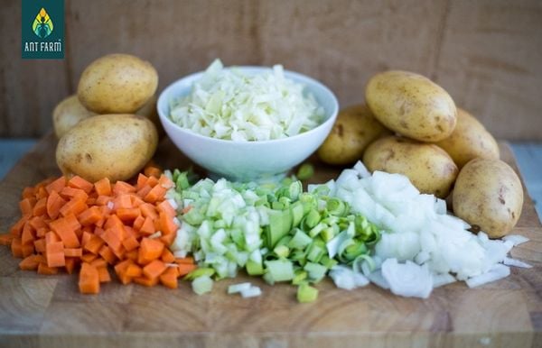 Nguyên liệu nấu súp khoai tây kiểu âu