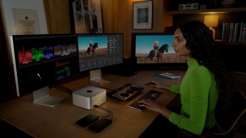 Mac Studio M3 Ultra M4 Max tối ưu cho Apple Intelligence và màn hình Studio Display