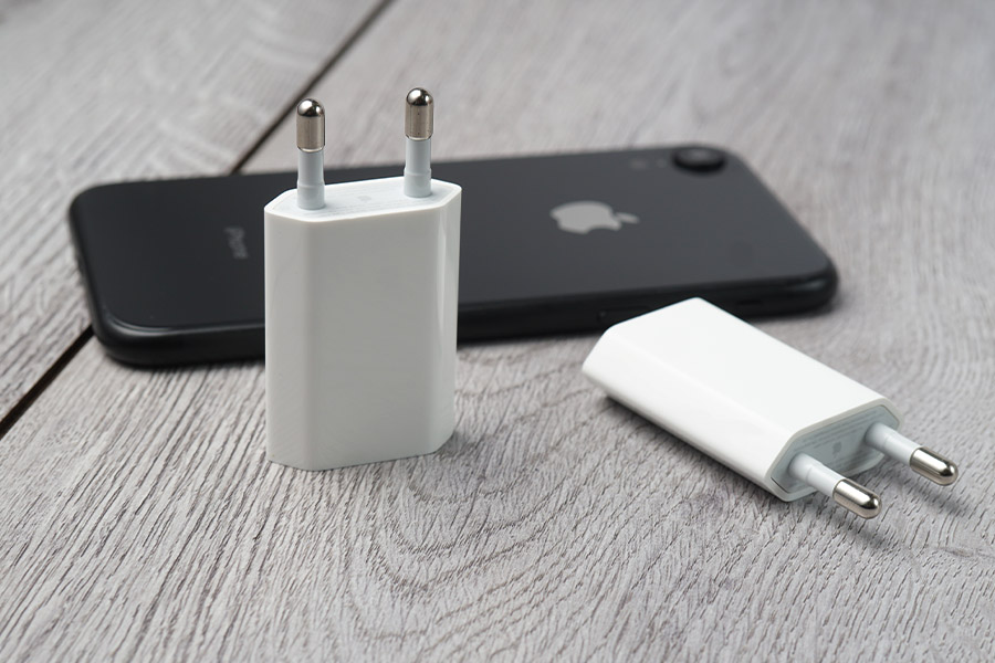 Củ sạc hỏng - nguyên nhân phổ biến khiến iPhone không sạc được