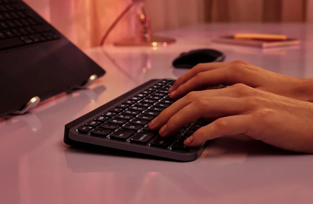 ban-phim-mx-keys-mini-gia-re