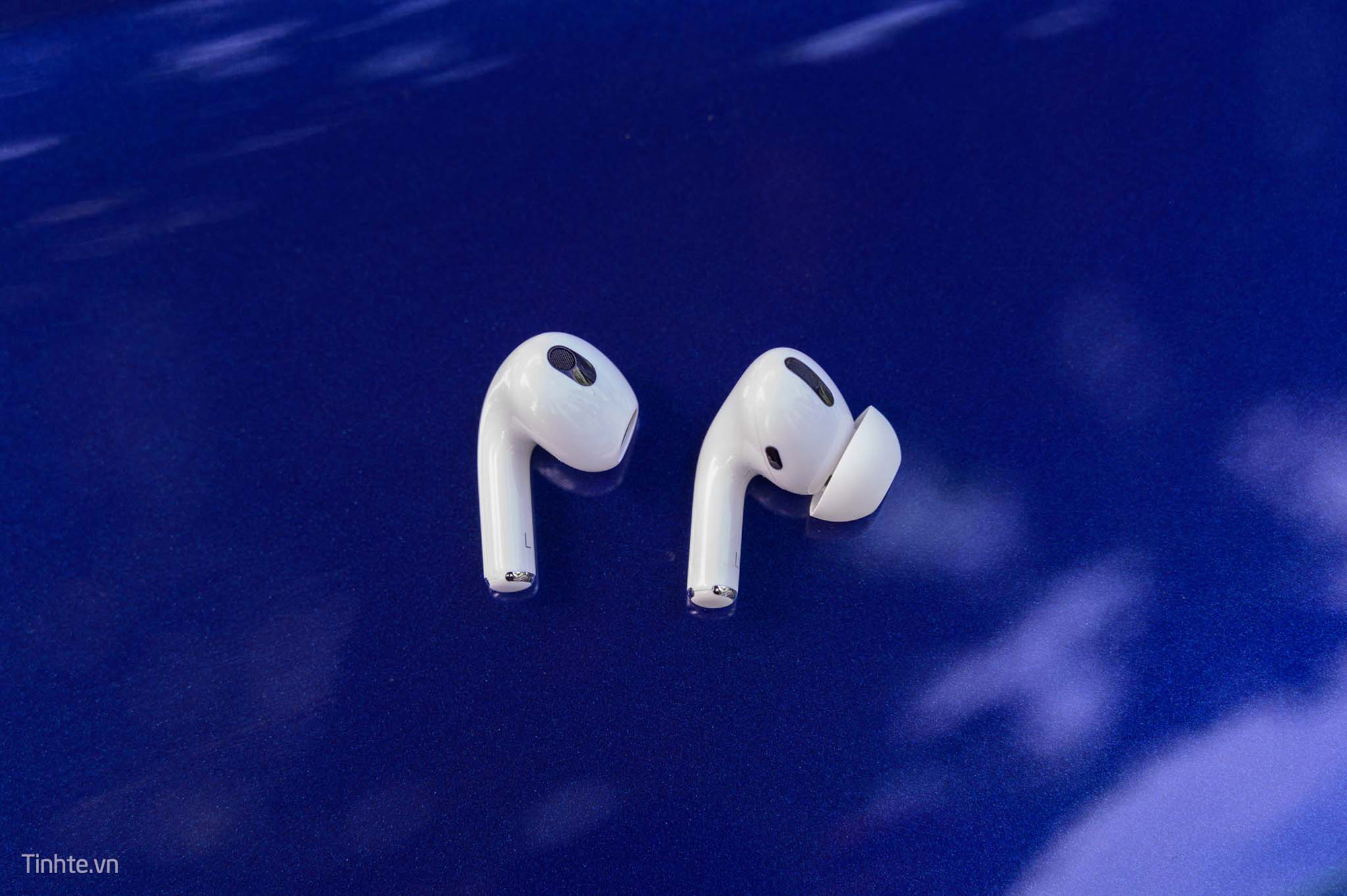 Vender trên tay AirPods 3 đầu tiên tại Việt Nam, đánh giá chi tiết