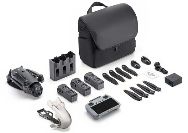 DJI Mavic 4 Pro Fly More Combo