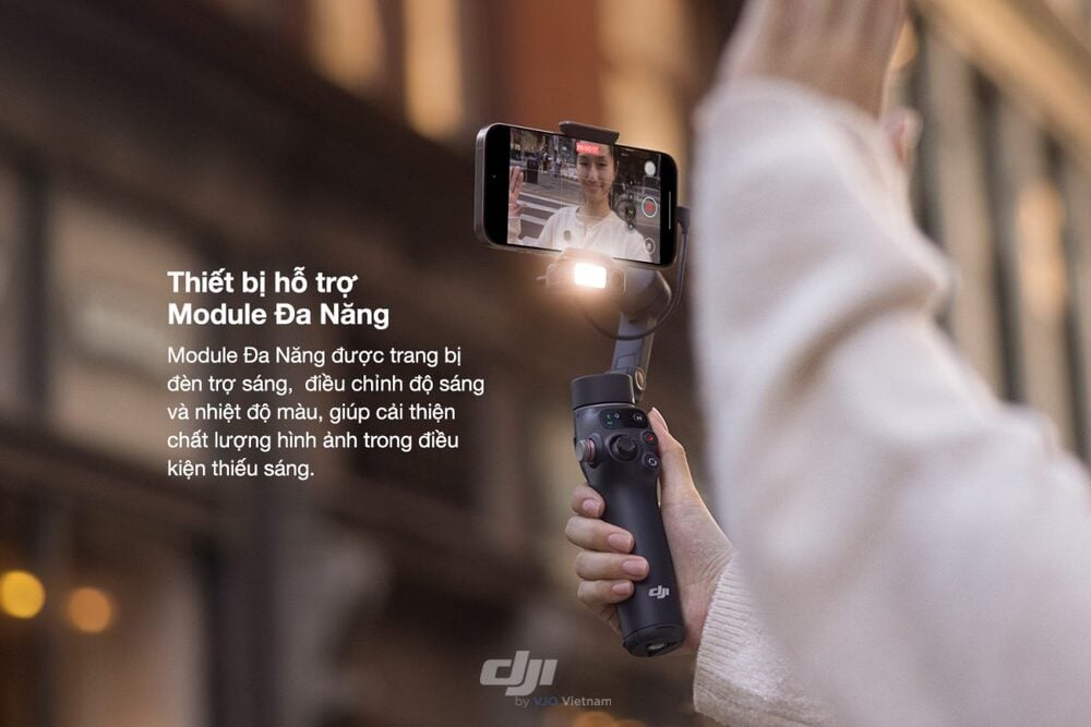 DJI OM 7P tích hợp đèn LED điều chỉnh ánh sáng