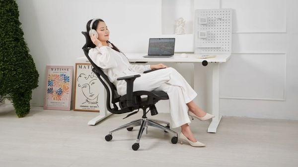 Ghế công thái học HyperWork Airy OC02