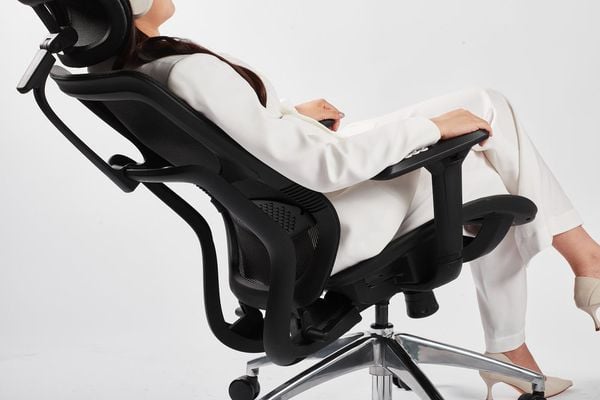 Ghế công thái học HyperWork Airy OC02