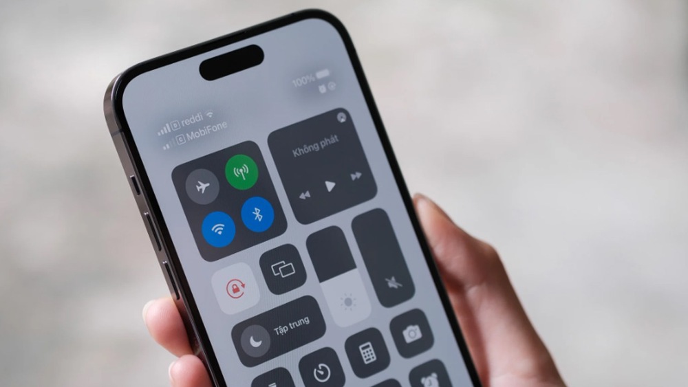 Điện thoại Apple trang bị các tính năng hữu ích