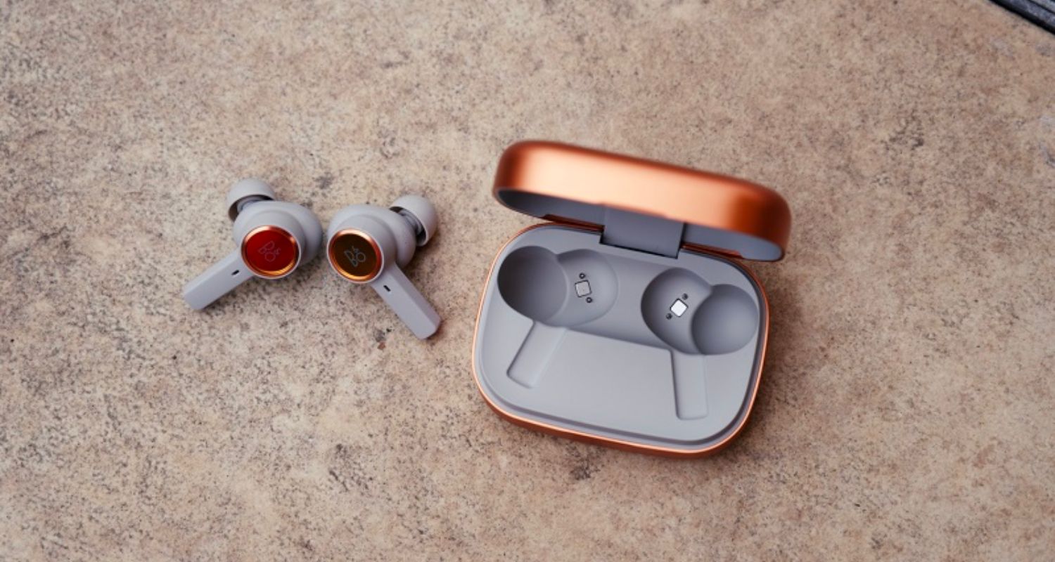 Kết nối trên tai nghe B&O Beoplay Eleven Copper
