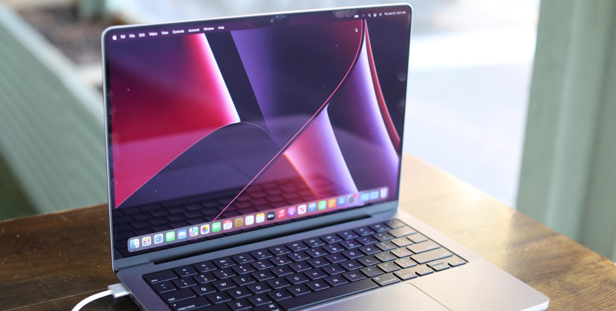 Sau 5 năm, Touch Bar bị loại bỏ hoàn toàn khỏi dòng MacBook Pro mới