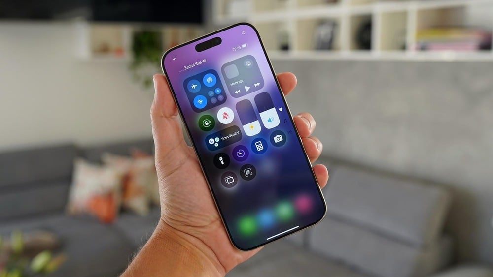 Điện thoại iPhone bị treo và đột ngột thoát ứng dụng trên iOS 18.4