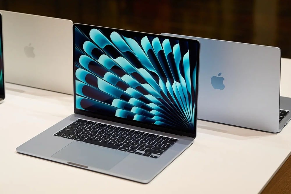 Nghề IT Có Nên Dùng MacBook? Chọn MacBook RAM Bao Nhiêu Là Đủ?