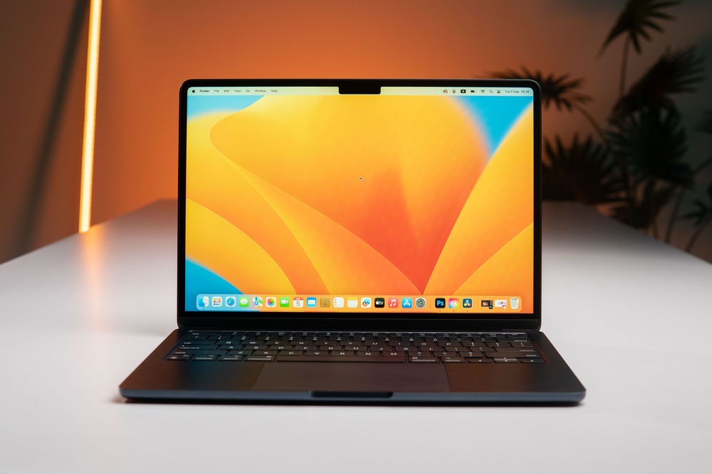 Vì Sao MacBook Air M2 Vẫn Là Lựa Chọn Đáng Mua Trong Năm 2025?