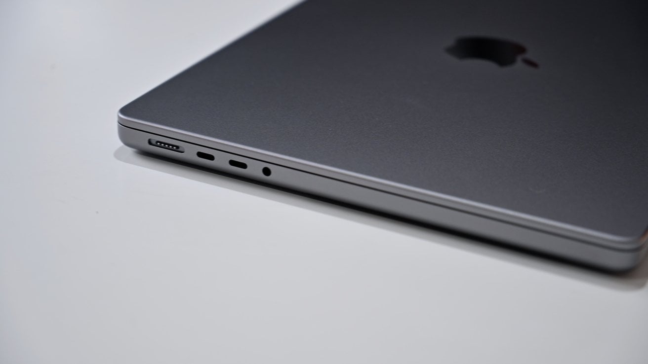 So sánh chi tiết MacBook Pro 14 inch M3 với MacBook Pro 13 inch M2