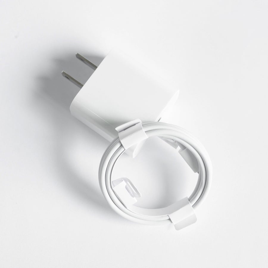 Ưu tiên sử dụng bộ sạc tường chuyên dụng