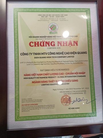 DIEN QUANG HI - TECH COMPANY ACHIEVED THE CERTIFICATE OF HIGH QUALITY VIETNAMESE PRODUCTS – 2023 INTEGRATION STANDARDS