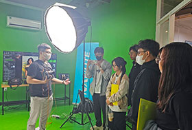 [Hình Ảnh] Nanlite Vietnam đồng hành cùng trường Arena Multimedia trong ngày hội tuyển sinh lớn nhất trong năm của trường.