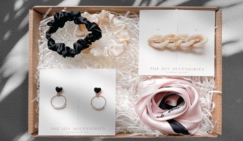 Ý nghĩa của hộp đựng quà tặng và giá tham khảo của một số hộp quà tặng phổ biến