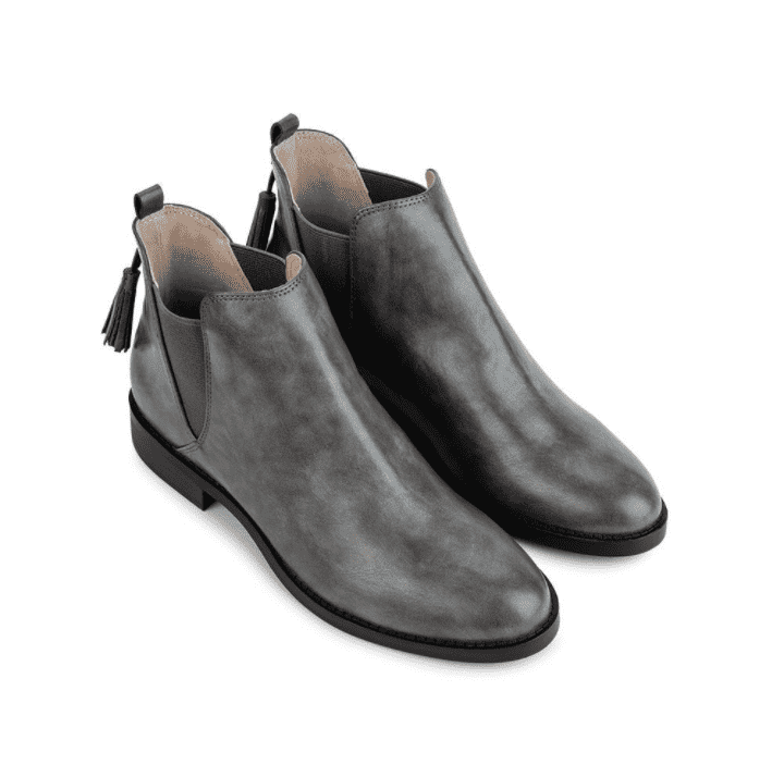 Đôi Chelsea Boots dành cho các bạn nữ cá tính