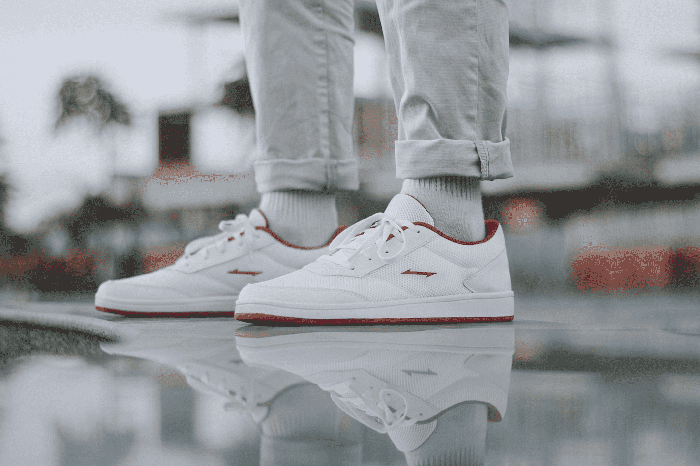 RN Casual: White/Red