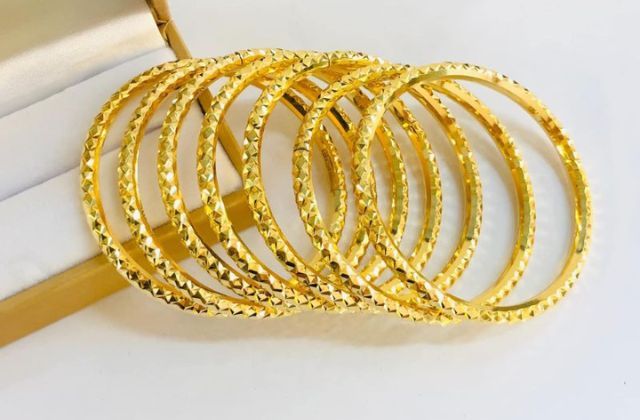 Bộ vòng Ximen vàng 18k 7 chiếc giá bao nhiêu?