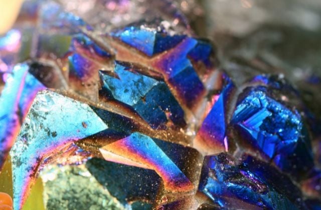 Đá Azurite: Nguồn gốc, đặc điểm và giá trị phong thủy