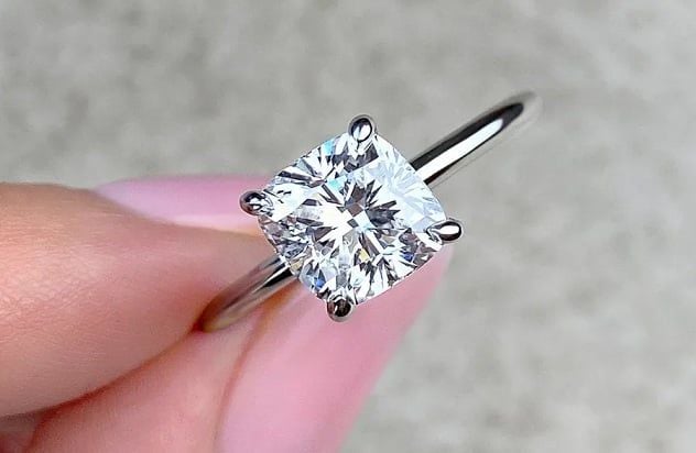 Kim Cương 6 Ly 3 Giá Bao Nhiêu?